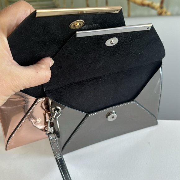 Wristlets x 2 by BCBG maxaria - Picture 3 of 3